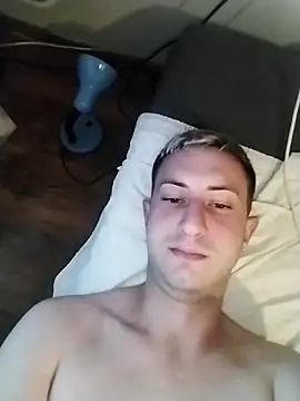 Snapshot of boytwink7 chatting on 09/25/25, 05:38 boytwink7 online show from 09/25/25, 05:38