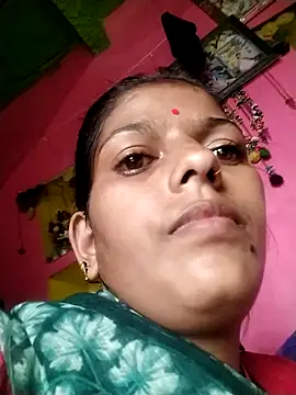 Snapshot of Neelam_hot34 chatting on 10/22/25, 10:26 Neelam hot34 online show from 10/22/25, 10:26
