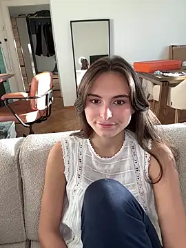 SophiiaStarr online show from 09/20/25, 03:57