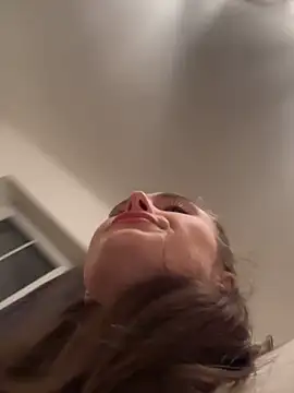 SophiiaStarr online show from 11/18/25, 08:13