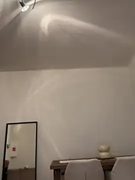 SophiiaStarr online show from 02/11/26, 07:30