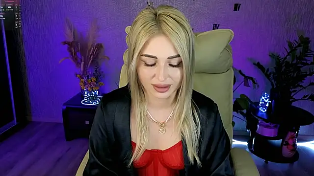 NikkiiStill online show from 05/01/26, 02:05