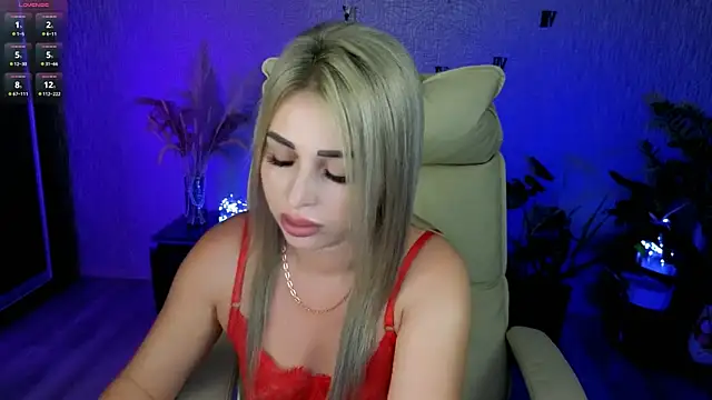 Snapshot of NikkiiStill chatting on 07/16/26, 12:49 NikkiiStill online show from 07/16/26, 12:49