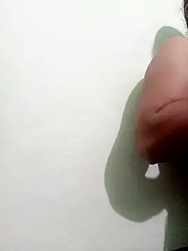 Snapshot of Telugu_hot_cpl chatting on 10/06/25, 05:10 Telugu hot cpl online show from 10/06/25, 05:10