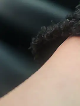 Snapshot of MiriandZacki chatting on 12/20/25, 12:34 MiriandZacki online show from 12/20/25, 12:34