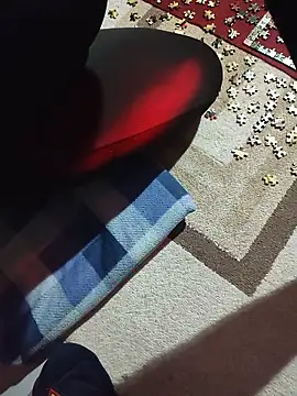 Snapshot of MiriandZacki chatting on 01/06/26, 10:01 MiriandZacki online show from 01/06/26, 10:01