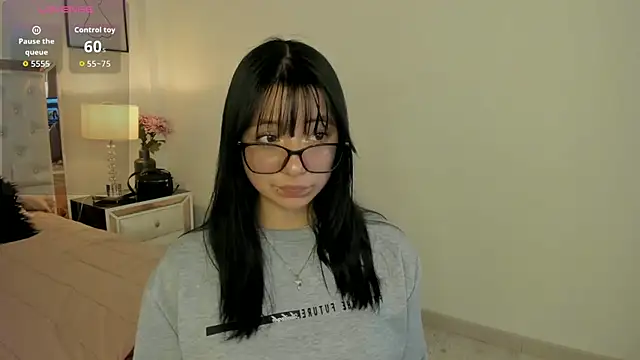 Snapshot of Zoe_Xra chatting on 06/11/26, 09:02 Zoe Xra online show from 06/11/26, 09:02