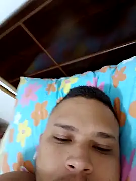 Alexboy022025 online show from 10/07/25, 12:08