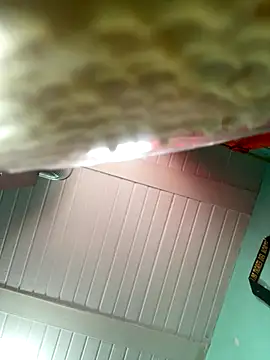 True Di online show from 09/08/25, 06:07