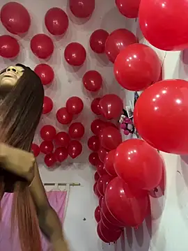 MarianRosse online show from 12/15/25, 02:54