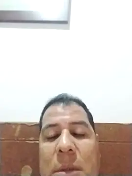 Snapshot of latinblack16 chatting on 10/06/25, 03:48 latinblack16 online show from 10/06/25, 03:48