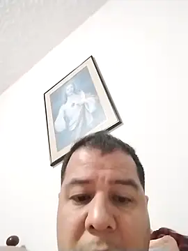 Snapshot of latinblack16 chatting on 11/10/25, 02:21 latinblack16 online show from 11/10/25, 02:21