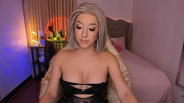 Dream Goddess online show from 12/18/25, 10:21