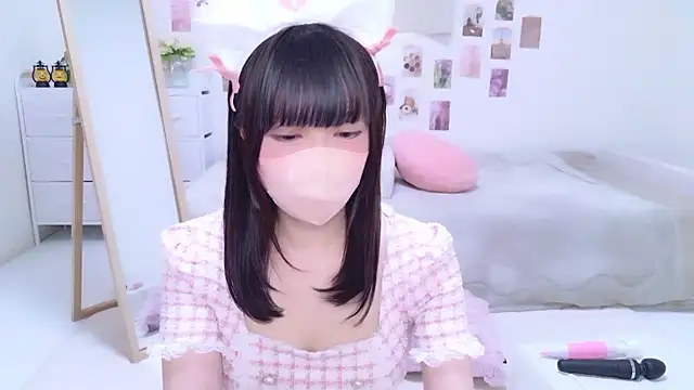 Snapshot of fumika_f chatting on 11/18/25, 02:28 fumika f online show from 11/18/25, 02:28