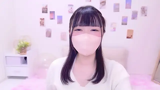 Snapshot of fumika_f chatting on 11/28/25, 04:37 fumika f online show from 11/28/25, 04:37