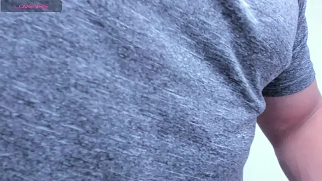 KingLevi01 online show from 10/17/25, 10:01