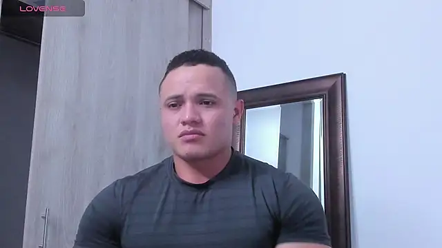 KingLevi01 online show from 10/25/25, 10:37