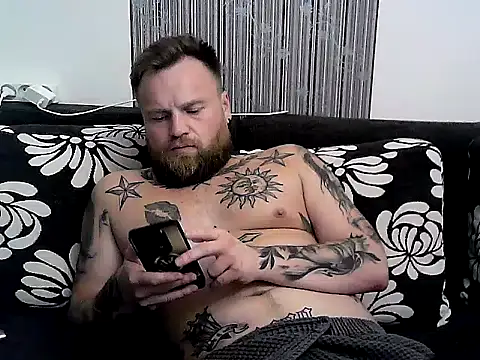 Snapshot of 123Dante123 chatting on 09/15/25, 05:02 123Dante123 online show from 09/15/25, 05:02