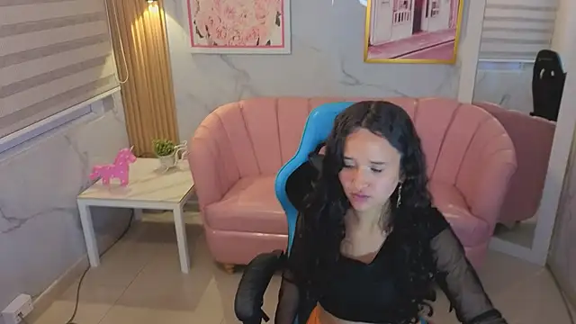 bella vibess s online show from 07/16/26, 02:39
