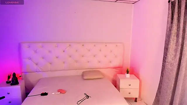 Ambeer fox  online show from 11/28/25, 08:11