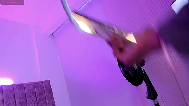 Ambeer fox  online show from 03/18/26, 01:36