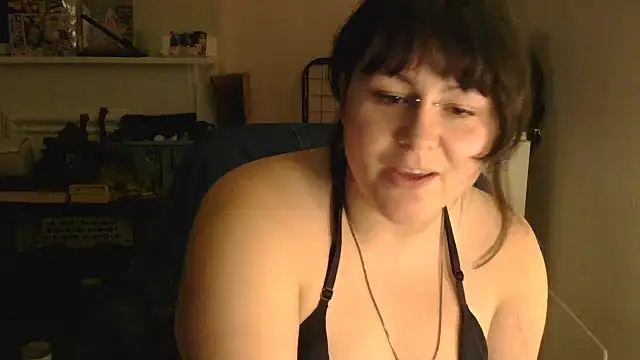 PeakoBunny online show from 11/26/25, 12:11