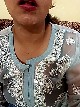 Snapshot of Sexiest_Nataliya chatting on 10/03/25, 06:21 Sexiest Nataliya online show from 10/03/25, 06:21