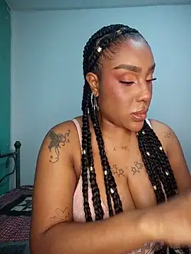 Queen Amara online show from 04/11/26, 03:44