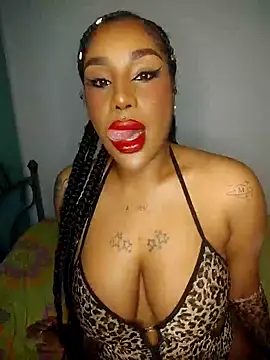 Queen Amara online show from 04/17/26, 03:53