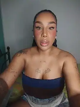 Queen Amara online show from 07/24/26, 04:32