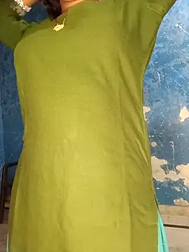 Komal-Rajput online show from 11/15/25, 06:33