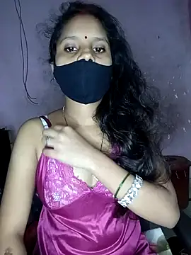 Komal-Rajput online show from 11/20/25, 02:39