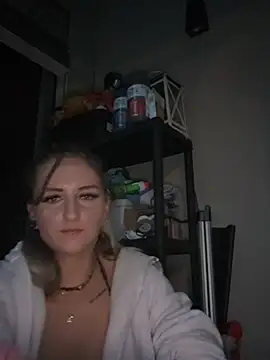 Lyra XX online show from 07/06/26, 07:05