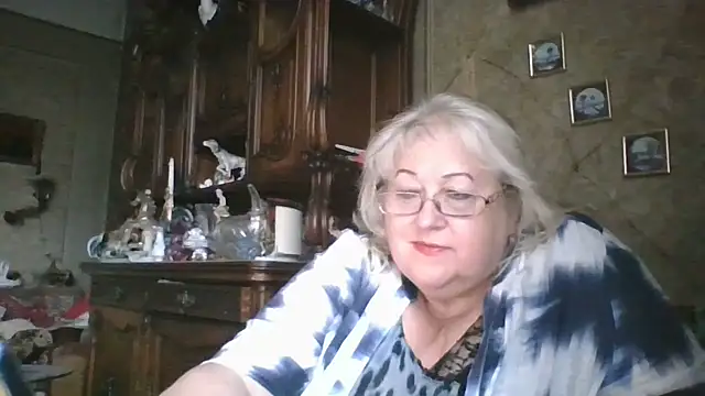 Lala-Love56 online show from 09/09/25, 01:21