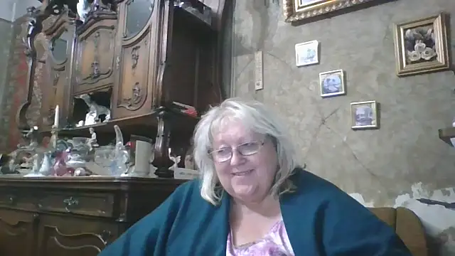 Lala-Love56 online show from 09/10/25, 07:14