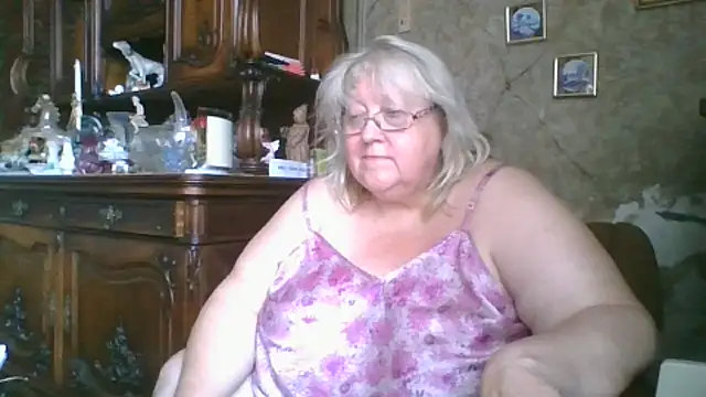 Lala-Love56 online show from 09/11/25, 07:19