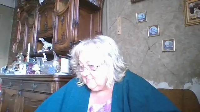 Lala-Love56 online show from 09/15/25, 10:04