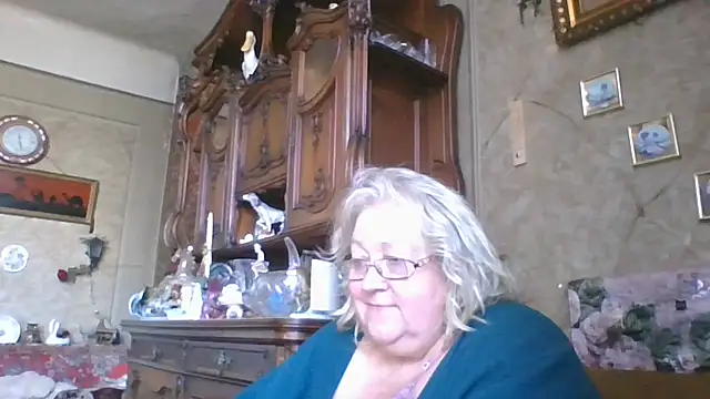 Lala-Love56 online show from 09/27/25, 08:30