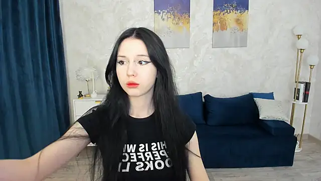 VioletHarme online show from 04/10/26, 11:37