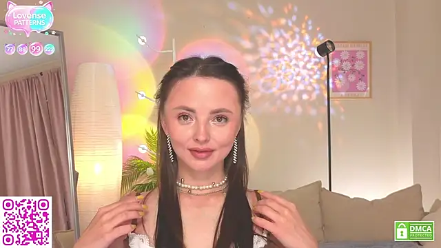 Snapshot of OliviaKis_ chatting on 07/19/26, 08:07 OliviaKis online show from 07/19/26, 08:07