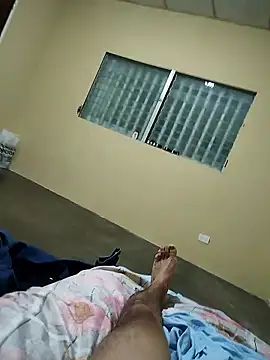 Eszteban1987 online show from 01/12/26, 11:21