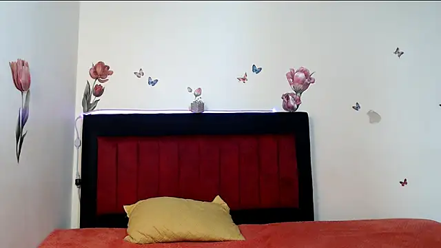 Valeryxs online show from 04/08/26, 01:33