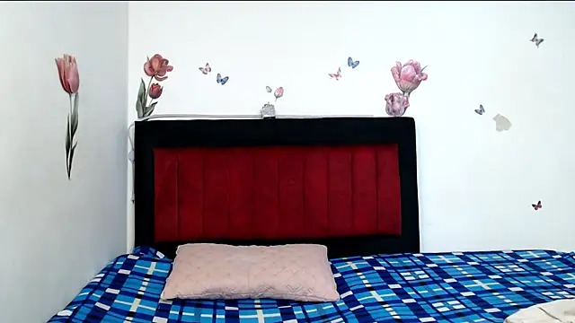 Valeryxs online show from 04/24/26, 01:46