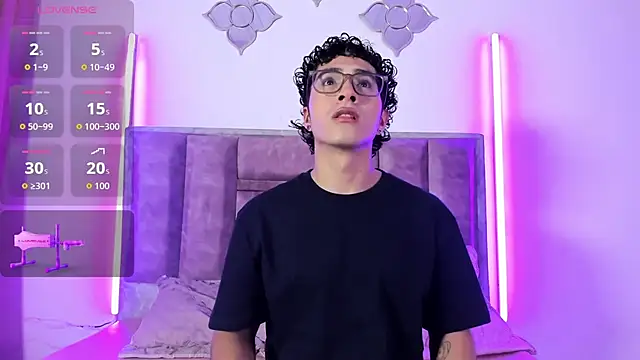 Snapshot of 0anonimo_bottom1 chatting on 09/27/25, 07:41 0anonimo bottom1 online show from 09/27/25, 07:41