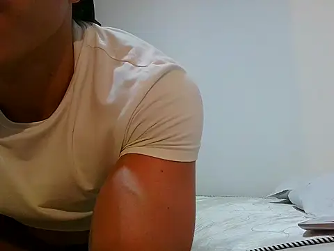 Snapshot of 0anonimo_bottom1 chatting on 04/14/26, 03:34 0anonimo bottom1 online show from 04/14/26, 03:34