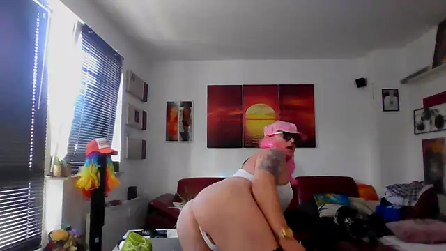 hellgirl1980 online show from 10/02/25, 10:33