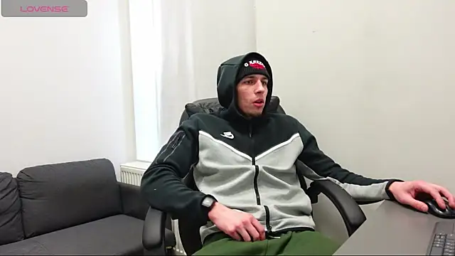 Ryan Dozer online show from 04/02/26, 06:00