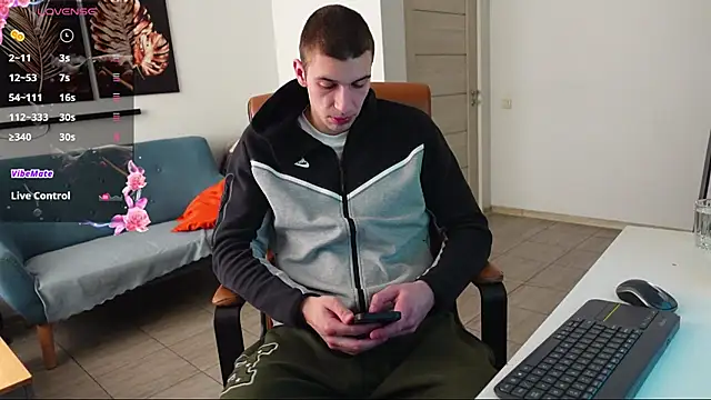 Ryan Dozer online show from 04/11/26, 05:45