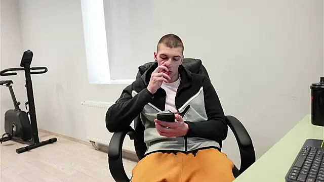 Ryan Dozer online show from 04/26/26, 06:00