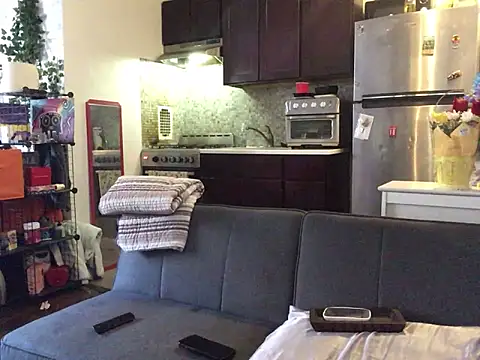 littyleesh1 online show from 04/11/26, 07:18